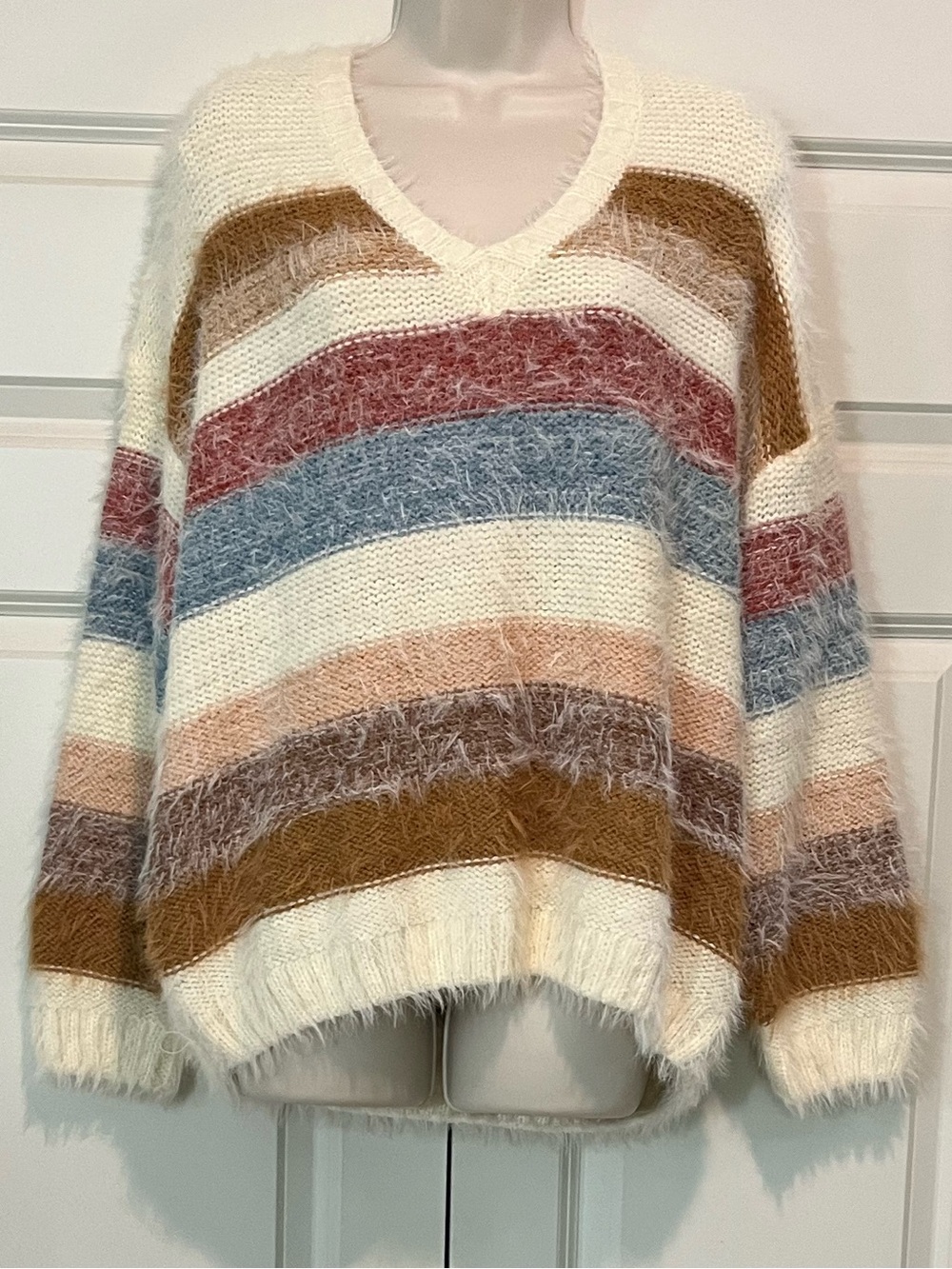 Altar’d State Mohair-Blend Cream & Multi Color Striped V-Neck Sweater Size Large